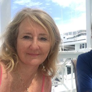 Meet your Posher, Denise